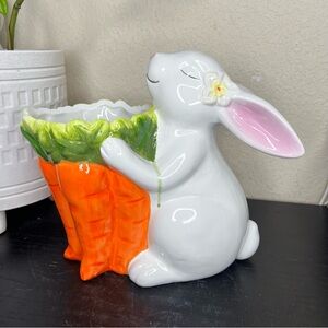 NEW 8.5" Ceramic Springtime Bunny Holding Carrot Vase